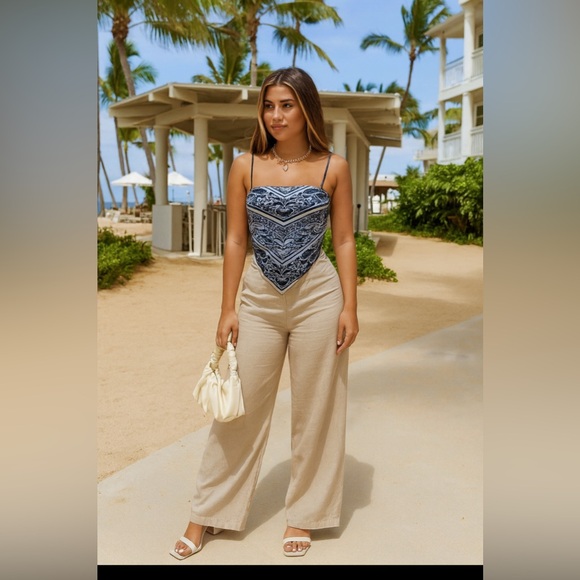 Rue 21 and White Paisley backless tank Top NWT - Picture 3 of 7